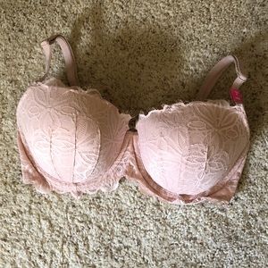Victoria’s Secret 36 DD push up bra